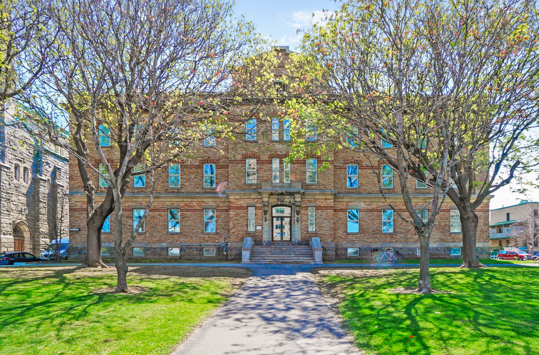 01NAI_560_Cremazie-Est_Montreal_REACentris.jpg