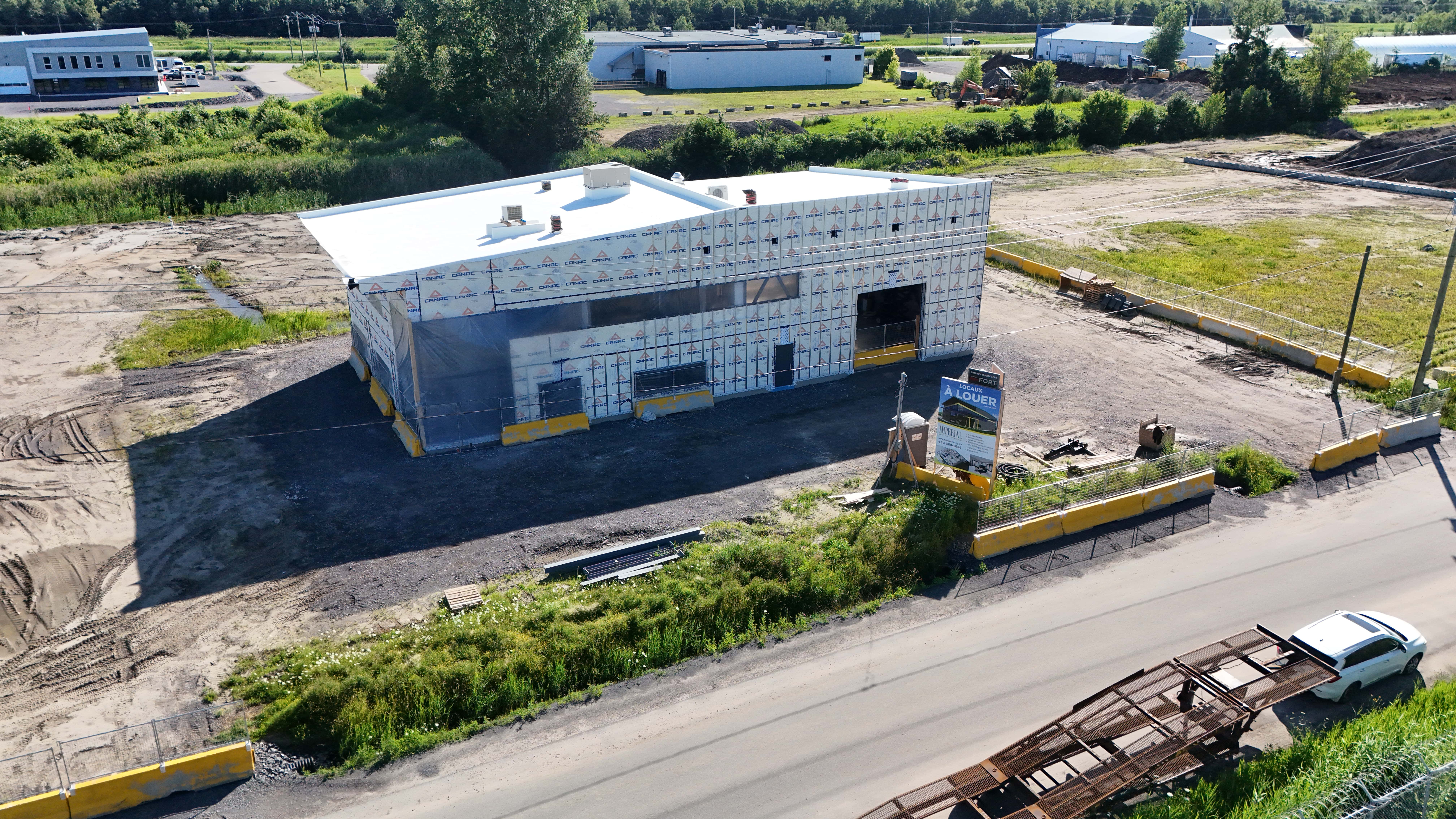 07Drone_1_40_Des_Artisans-min.JPG