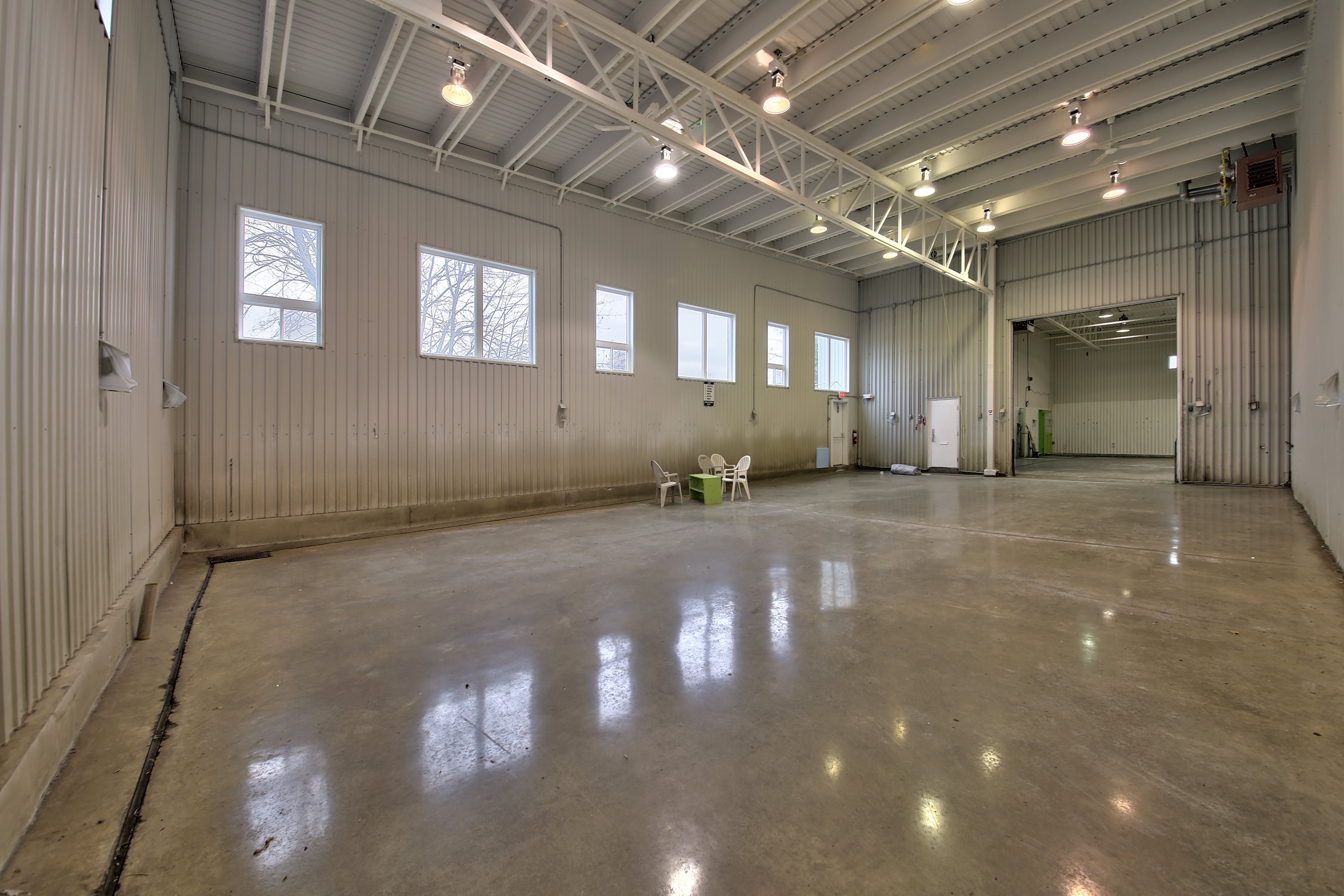 032275_boul_industriel_MLS_HID949109_ROOMentrepotwarehouse3.jpg